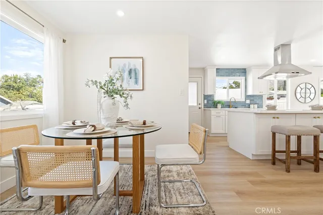 $899,000 | 10621 Helendale Avenue, Tujunga, CA 91042