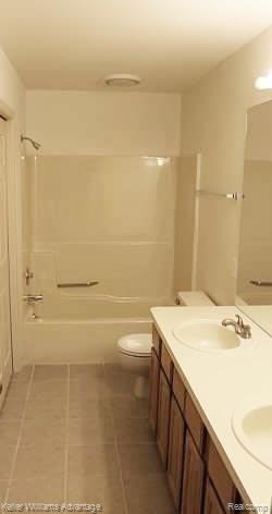 2386 Pleasant View Drive Rochester Hills, MI 48306 - Photo 18 of 25
