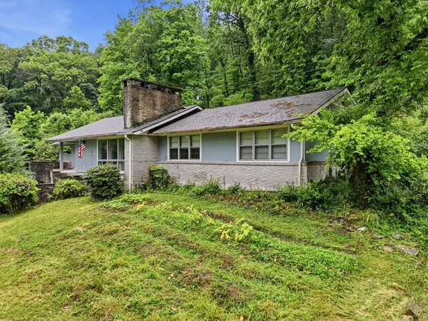 $175,000 | 700 Contour Avenue, South Pittsburg, TN 37380