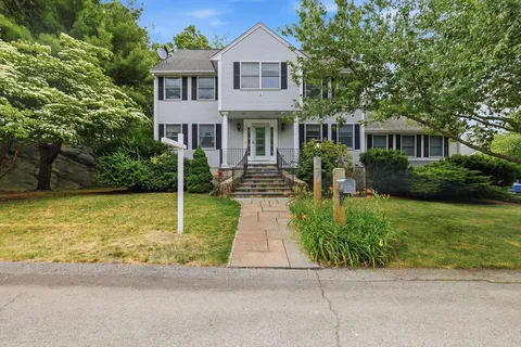 $1,175,000 | 50 Weyfair Path, Weymouth, MA 02190