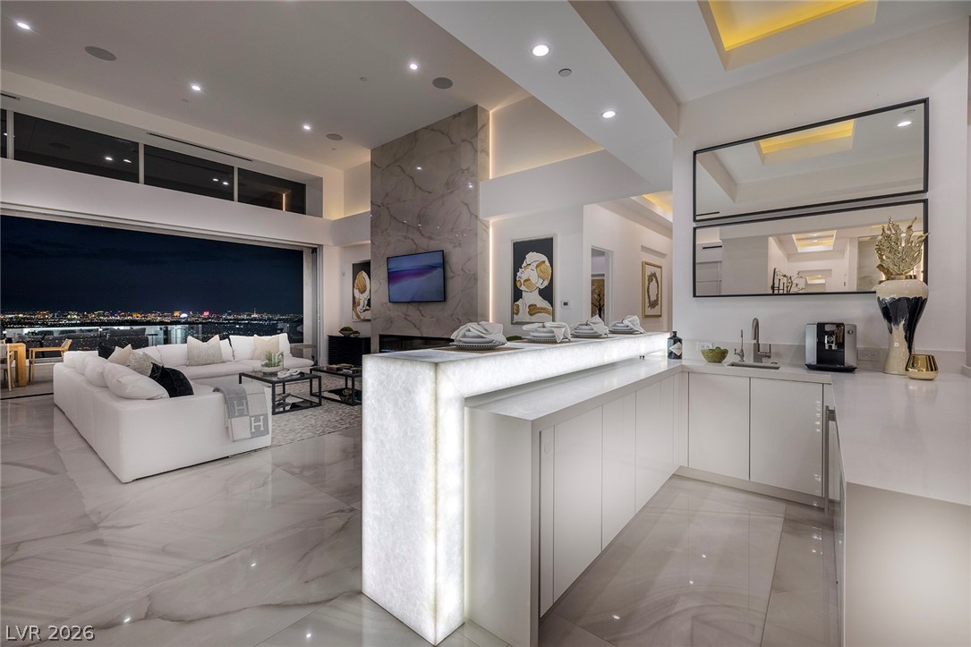 665 Overlook Rim Drive Henderson, NV 89012 - Photo 12 of 83