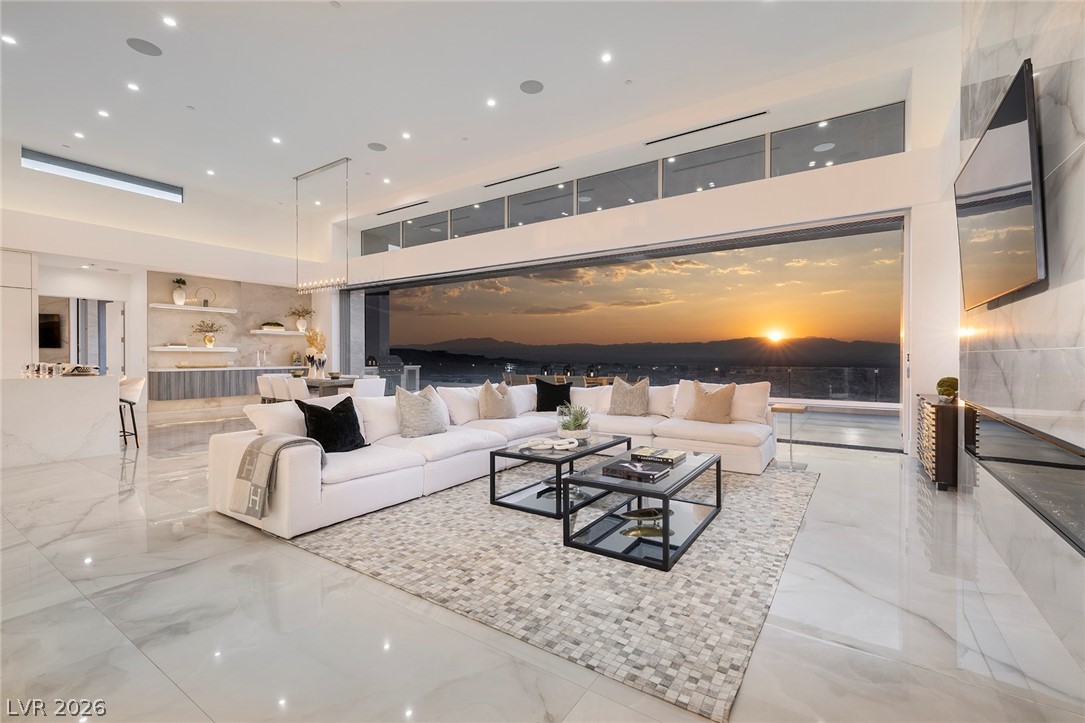 665 Overlook Rim Drive Henderson, NV 89012 - Photo 17 of 83