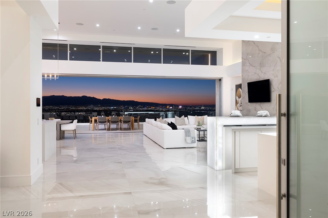 665 Overlook Rim Drive Henderson, NV 89012 - Photo 4 of 83