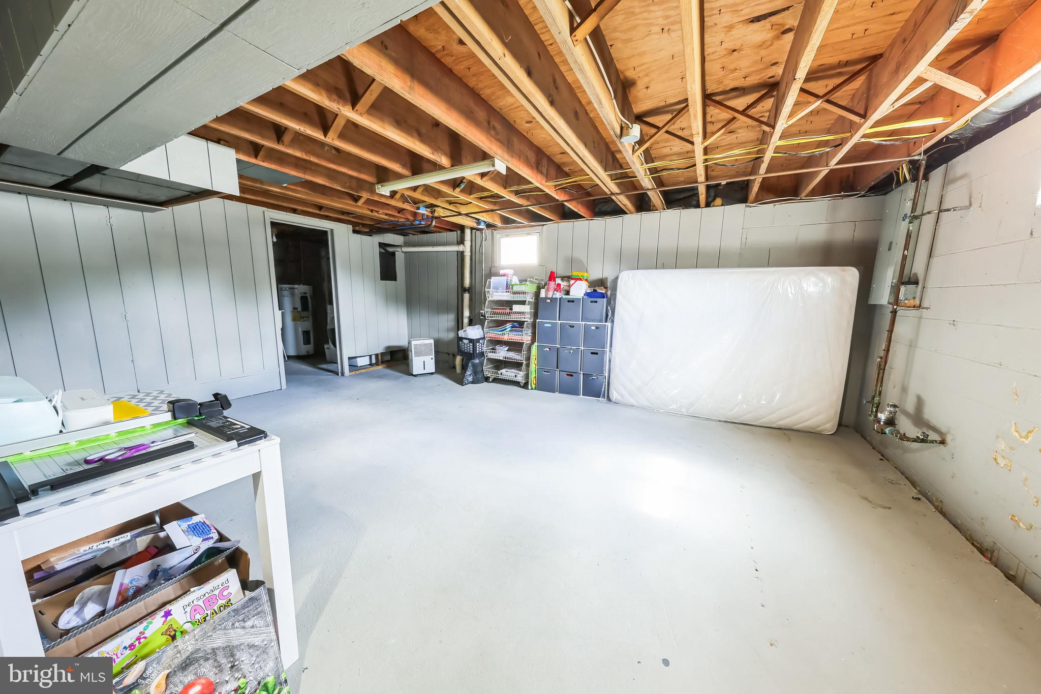 852 Hasting Court Newark, DE 19702 - Photo 25 of 29 a view of storage and utility room with a small yard