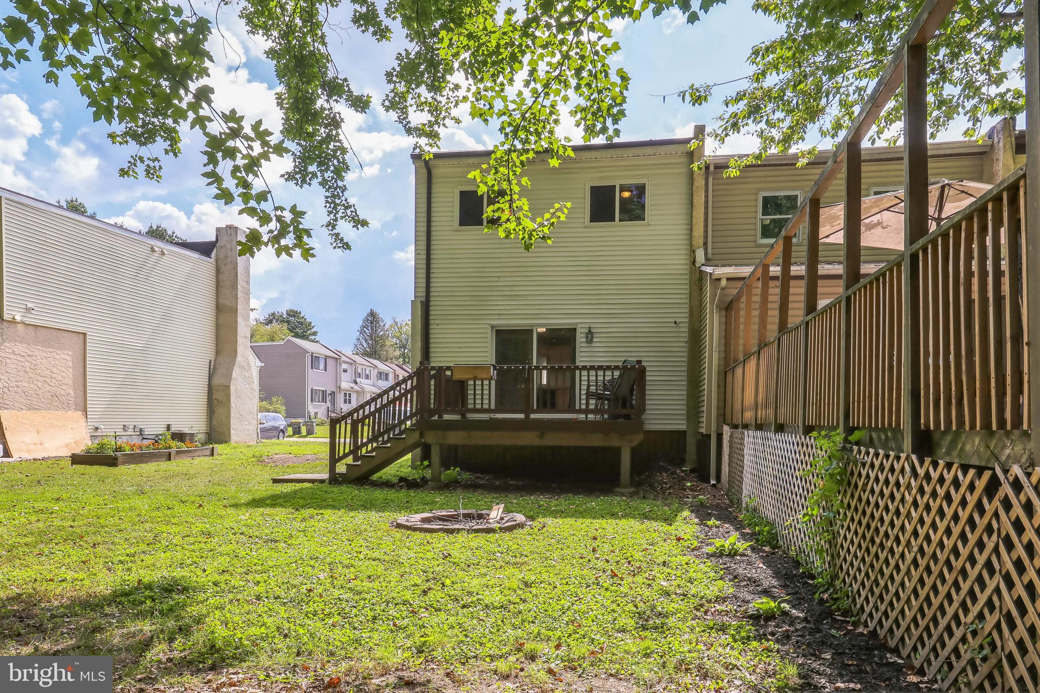 852 Hasting Court Newark, DE 19702 - Photo 27 of 29 a view of a house with a yard