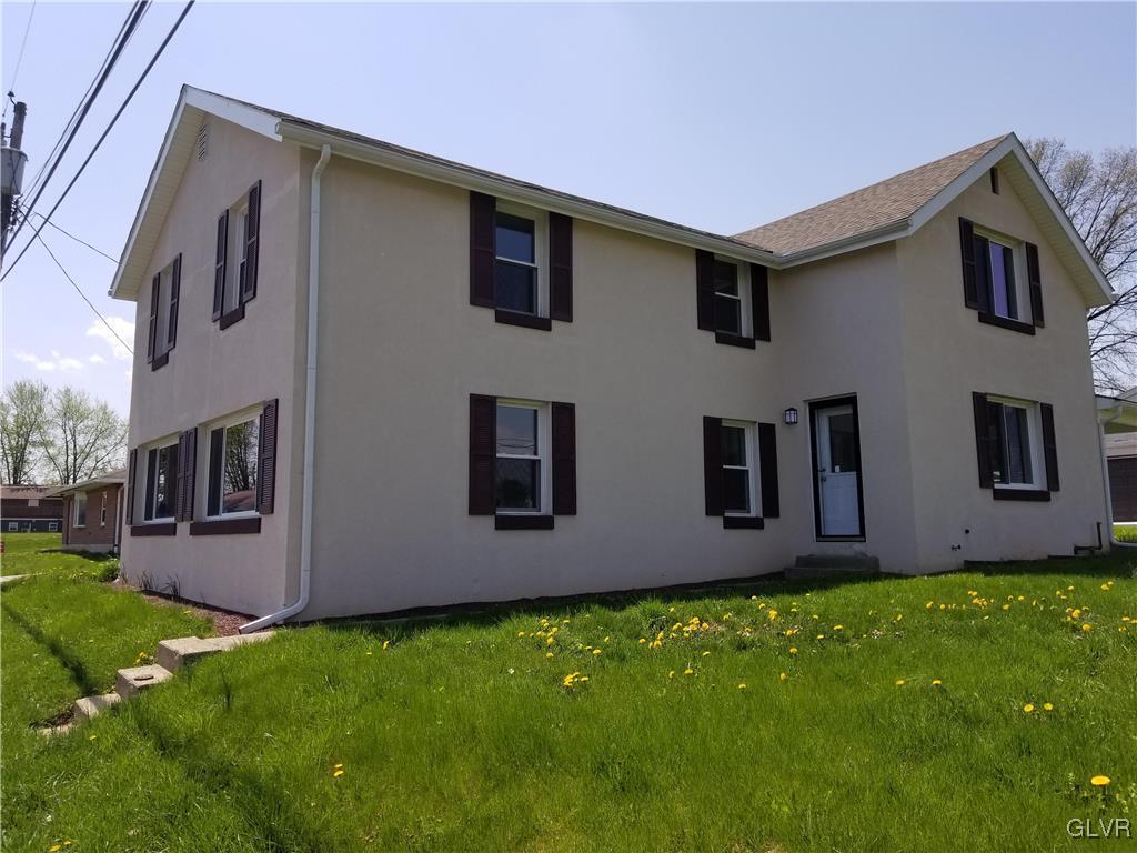 2846 Middletown Road Bethlehem, PA 18020 - Photo 1 of 19 a front view of house with yard