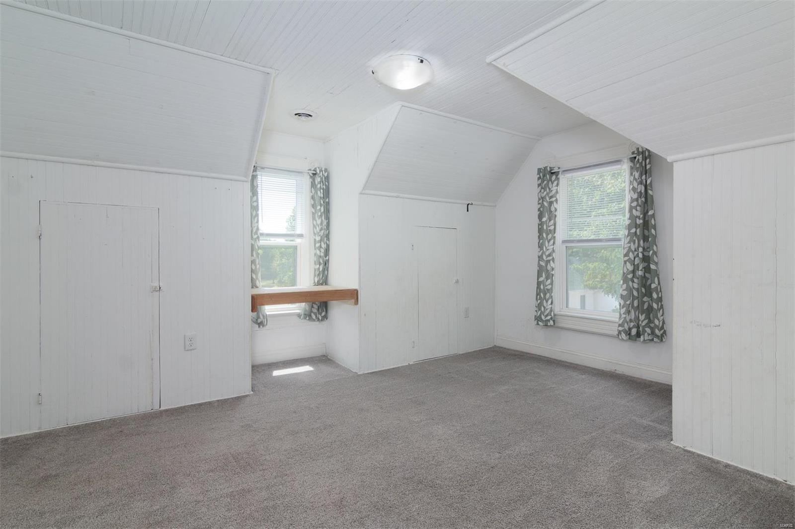 1325 Pine Street Highland, IL 62249 - Photo 19 of 33