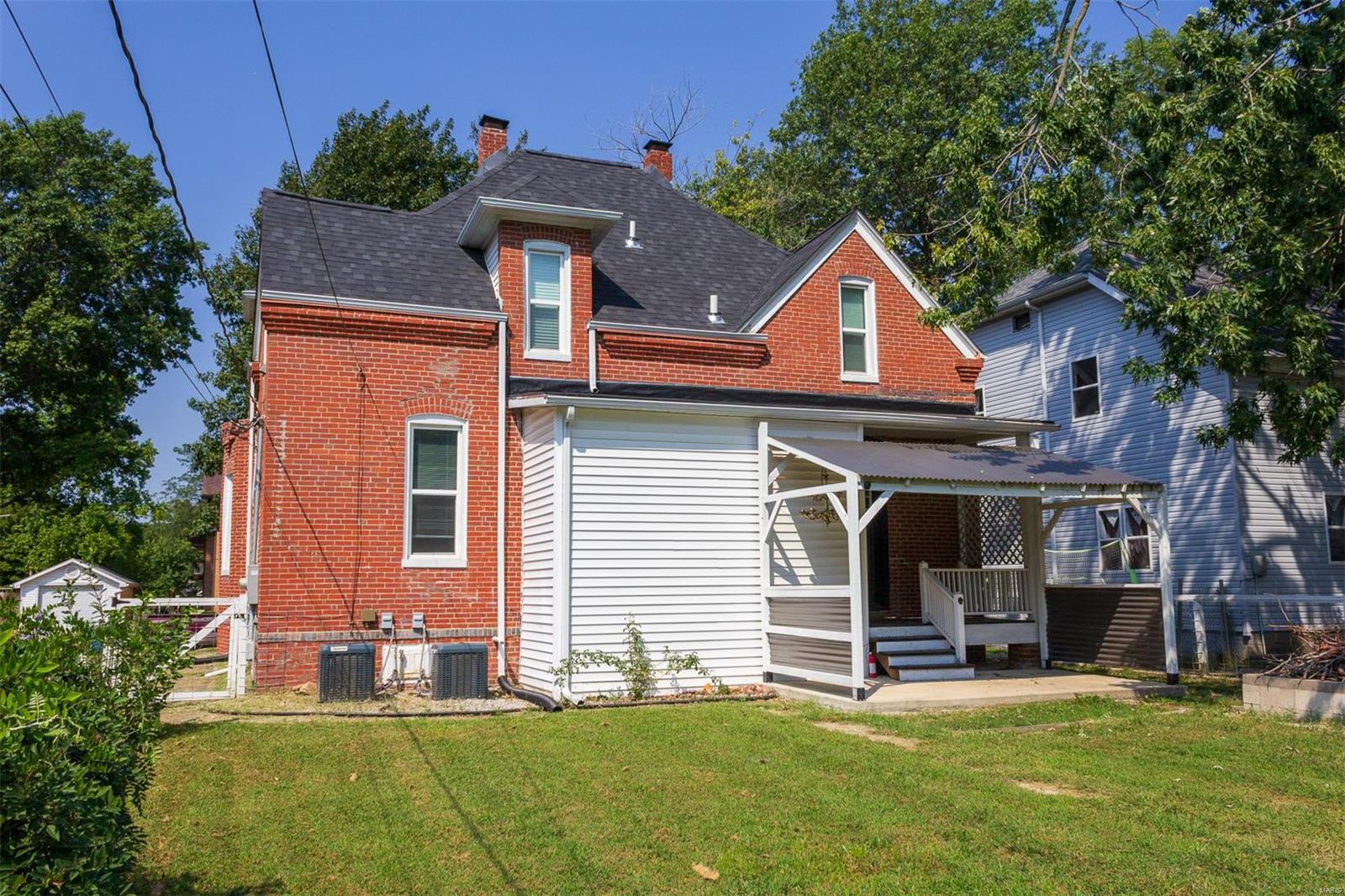 1325 Pine Street Highland, IL 62249 - Photo 30 of 33