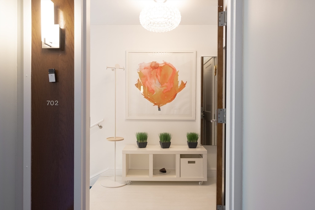 1265 Beacon Street, Unit 702 Brookline, MA 02446 - Photo 18 of 29