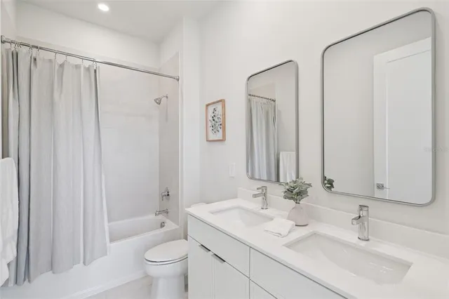 $399,900 | 447 Skyfield Court, Weirsdale, FL 32195