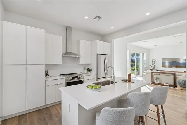 $399,900 | 447 Skyfield Court, Weirsdale, FL 32195