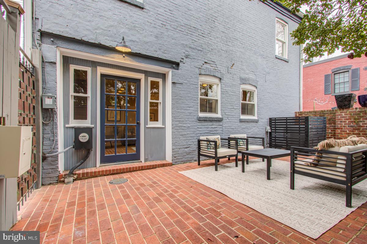 1 Windy Court Washington, DC 20003 - Photo 4 of 28