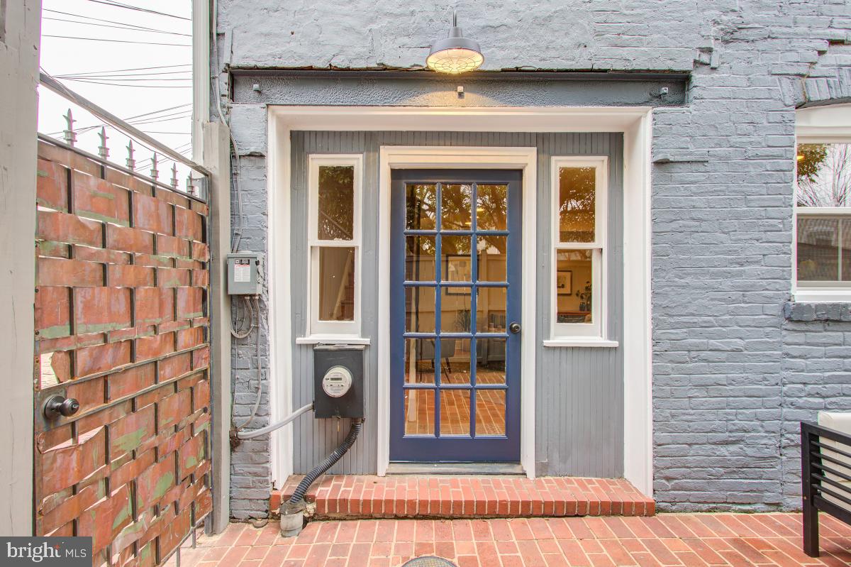 1 Windy Court Washington, DC 20003 - Photo 5 of 28