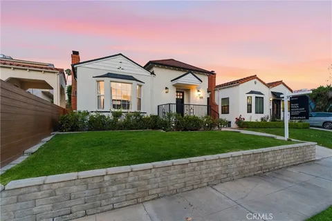 $1,915,000 | 520 North Citrus Avenue, Los Angeles, CA 90036