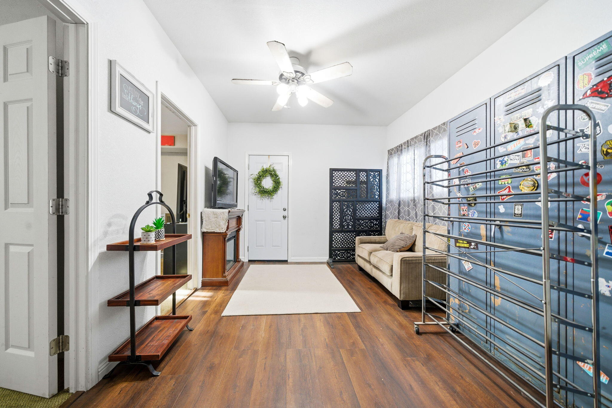 830 Middle Street Redding, CA 96003 - Photo 22 of 45 22-web-or-mls-IMG-22