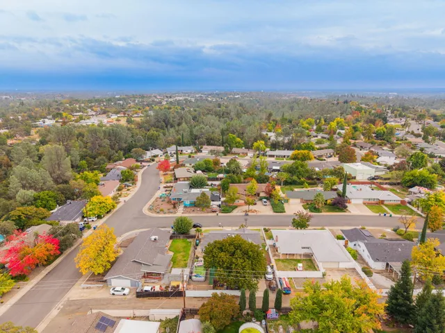 $360,000 | 830 Middle Street, Redding, CA 96003