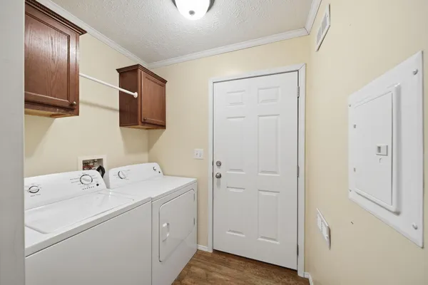 $70,000 | 320 Grand River Drive, Adrian, MI 49221