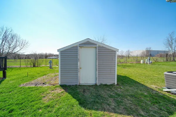 $70,000 | 320 Grand River Drive, Adrian, MI 49221