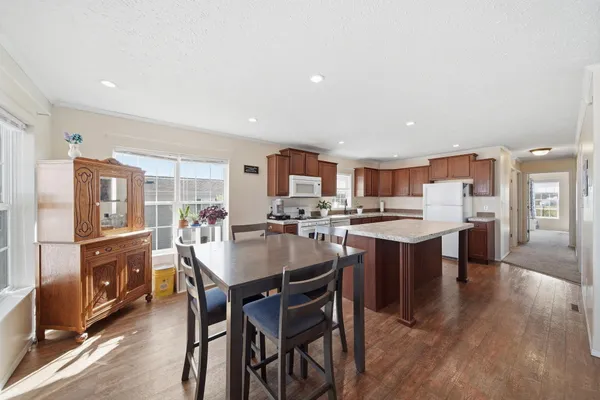 $70,000 | 320 Grand River Drive, Adrian, MI 49221