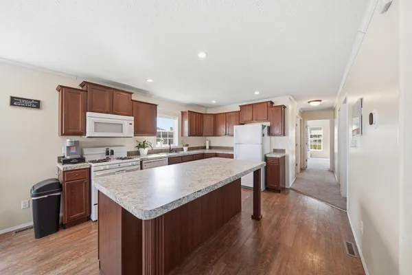 $70,000 | 320 Grand River Drive, Adrian, MI 49221