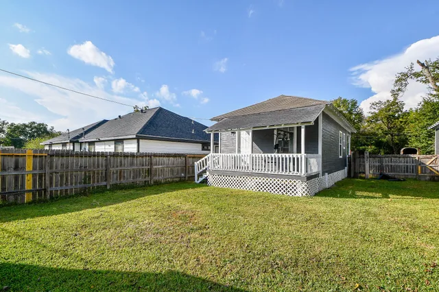 $1,295 | 1117 A Fred Street, Houston, TX 77088