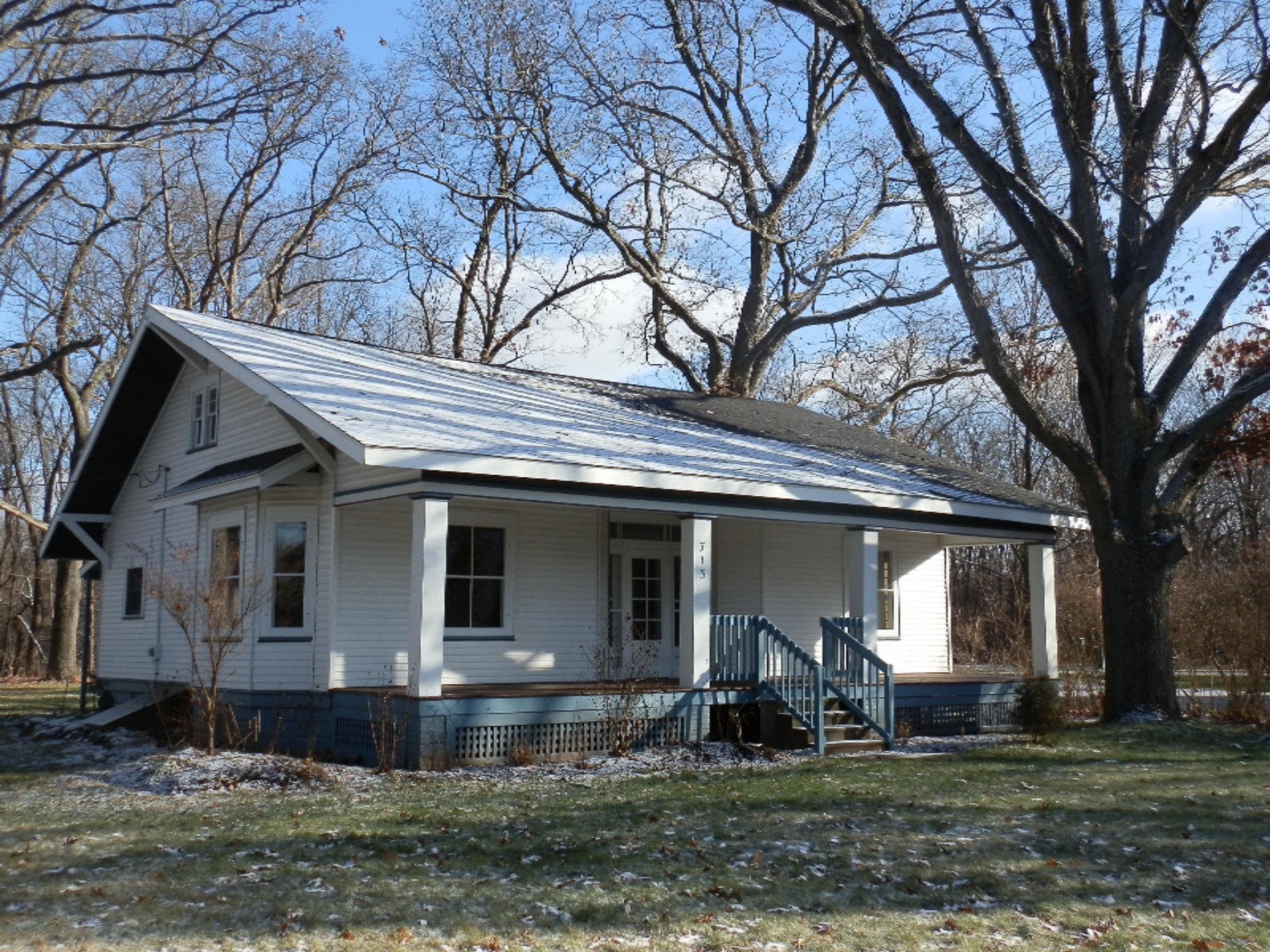 713 Marshall Street Allegan, MI 49010 - Photo 1 of 12 P1010132