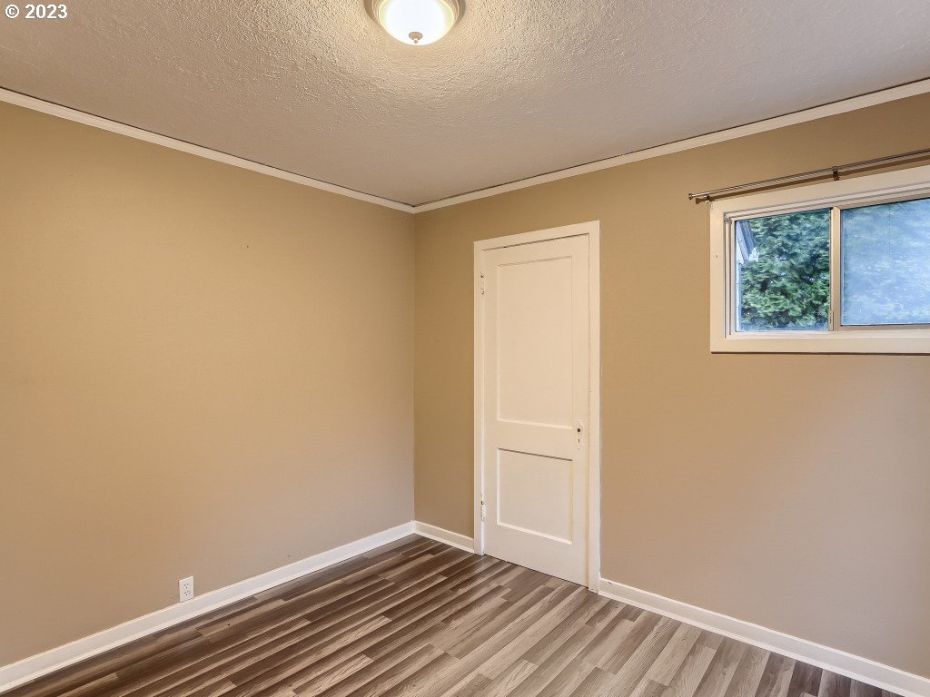 1825 Southwest Evans Street Portland, OR 97219 - Photo 16 of 28 Gallery Image 16