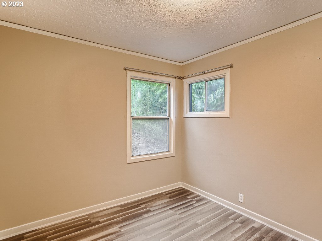 1825 Southwest Evans Street Portland, OR 97219 - Photo 18 of 28 Gallery Image 18