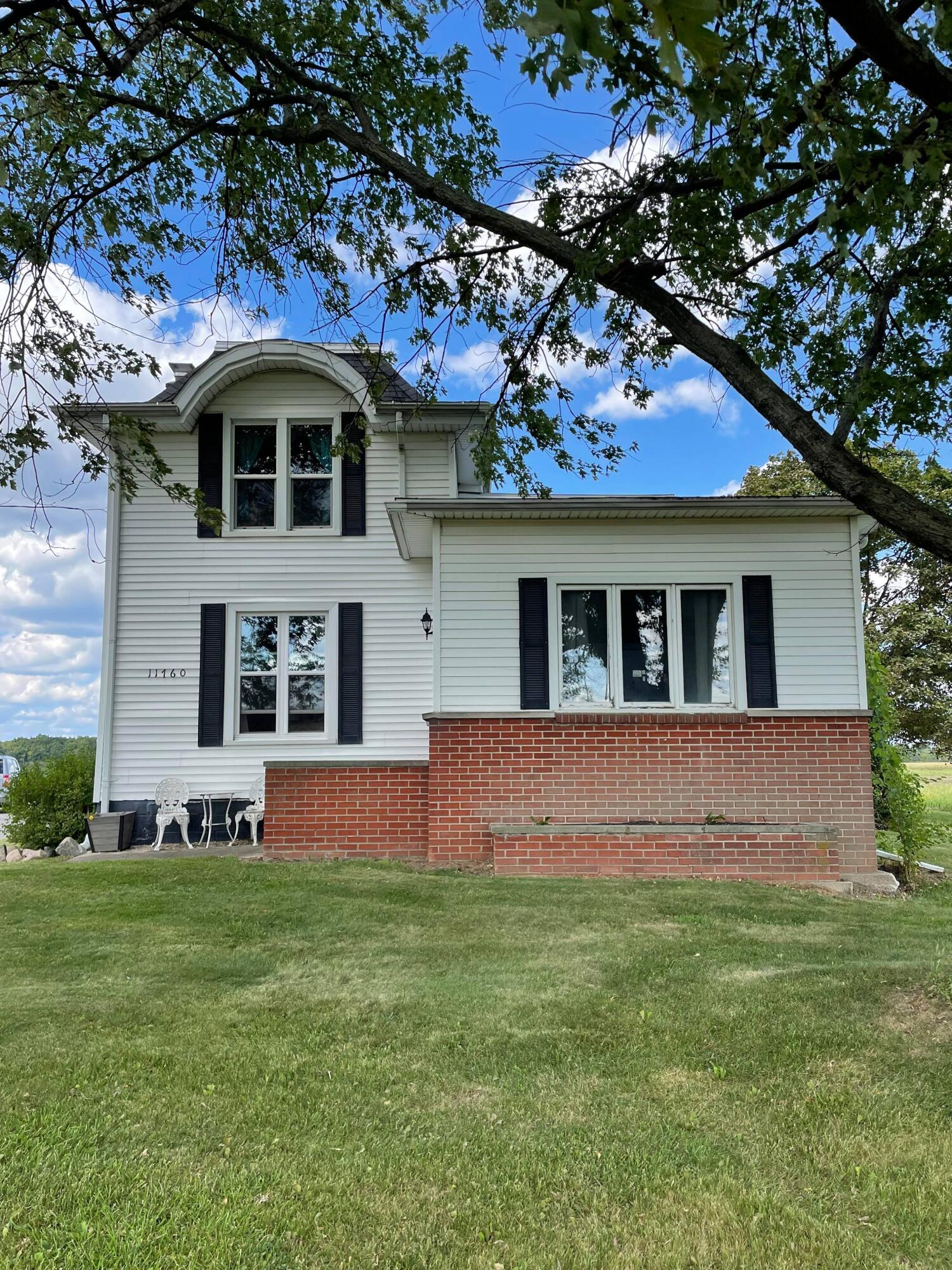11760 Hartley Road Waldron, MI 49288 - Photo 1 of 25 241471252_983595885550631_69636548014706
