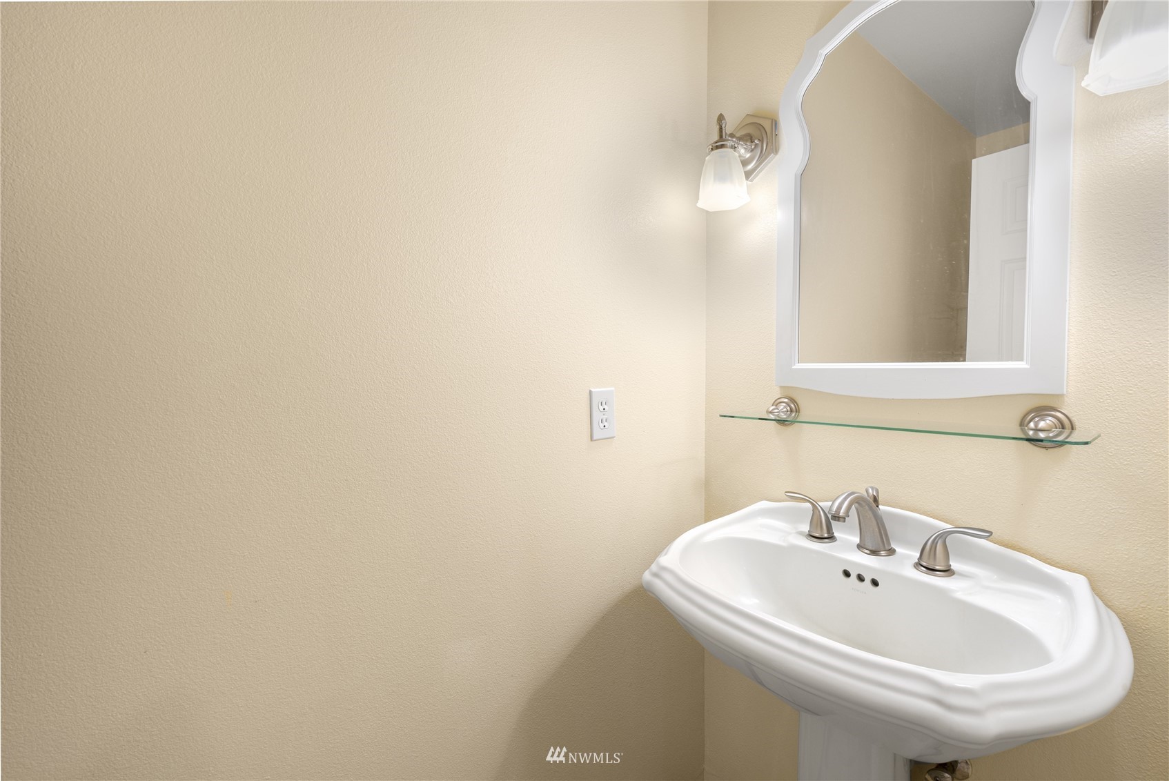 1927 North Boon Road Oak Harbor, WA 98277 - Photo 13 of 30 Gallery Image 13