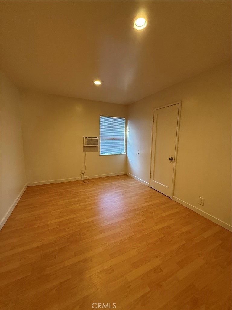 981 Barney Street Merced, CA 95340 - Photo 5 of 8