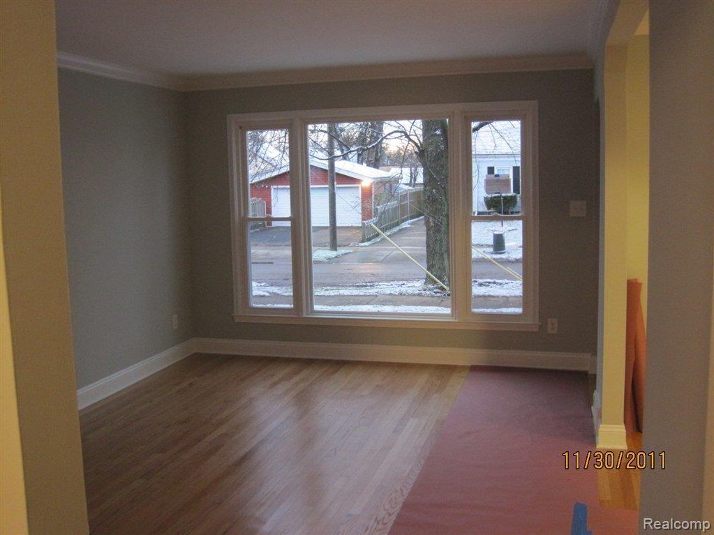 1850 Princeton Road Berkley, MI 48072 - Photo 13 of 25 11282011 023.JPG