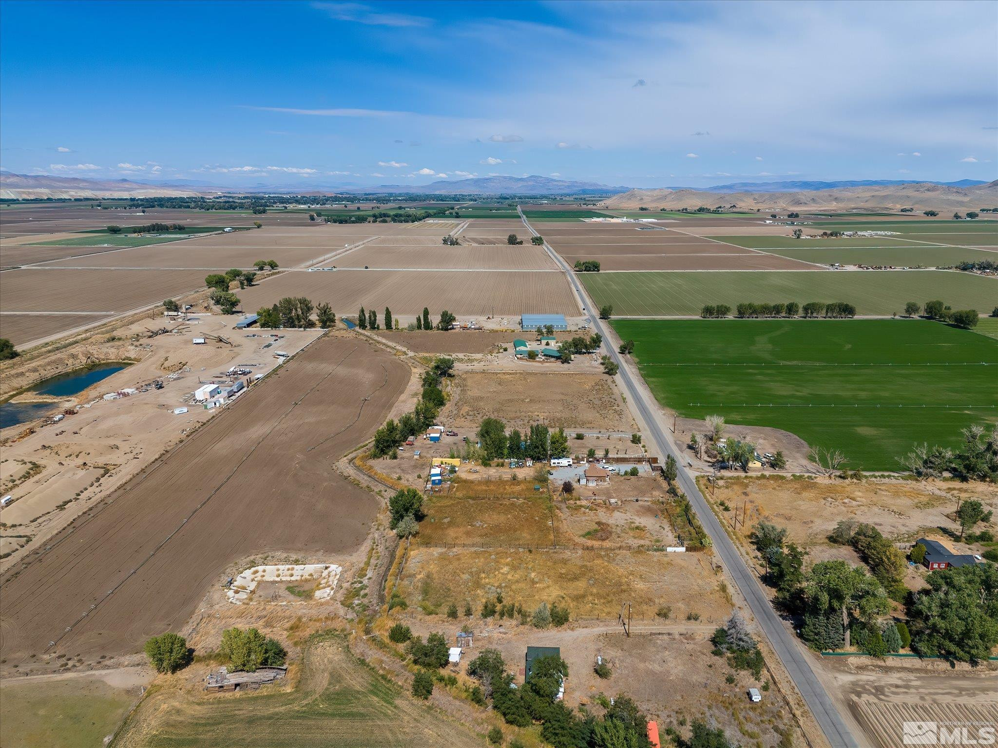 Mac MacKenzie Lane Yerington, NV 89447 - Photo 13 of 24 a view of a lake with a beach