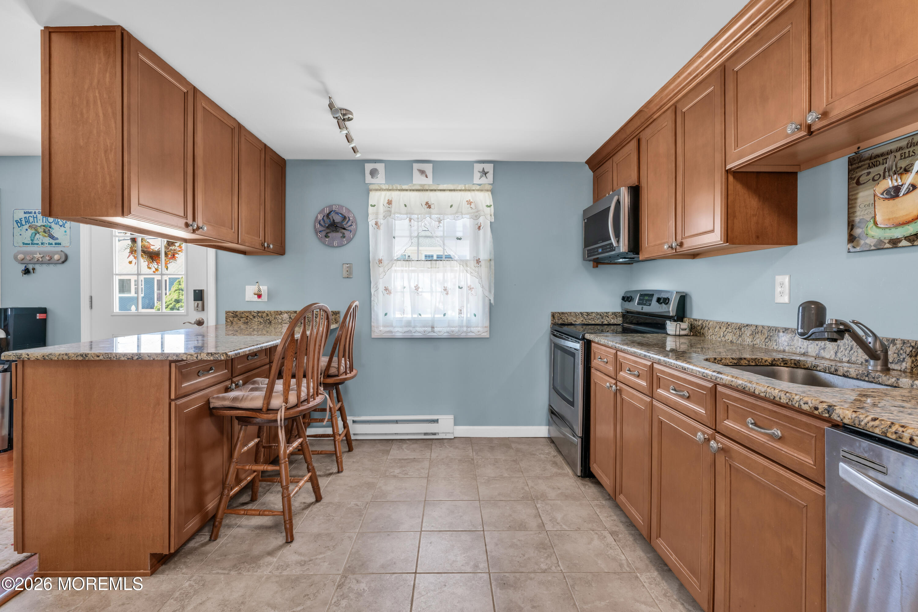 318 Silver Bay Road Toms River, NJ 08753 - Photo 16 of 35 Kitchen