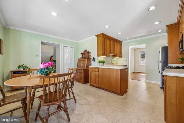 $925,000 | 11724 Enid Drive, Potomac, MD 20854