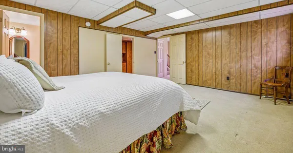 $925,000 | 11724 Enid Drive, Potomac, MD 20854