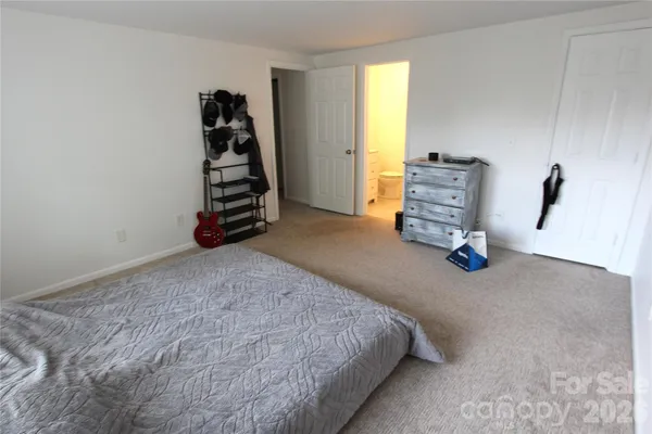 $170,000 | 1645 Arlyn Circle, Unit M, Charlotte, NC 28213