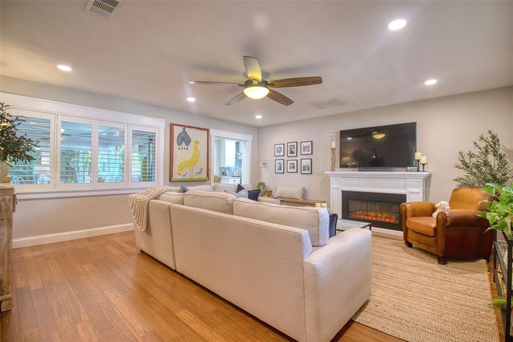 128 Edgewater Terrace Dunedin, FL 34698 - Photo 6 of 59