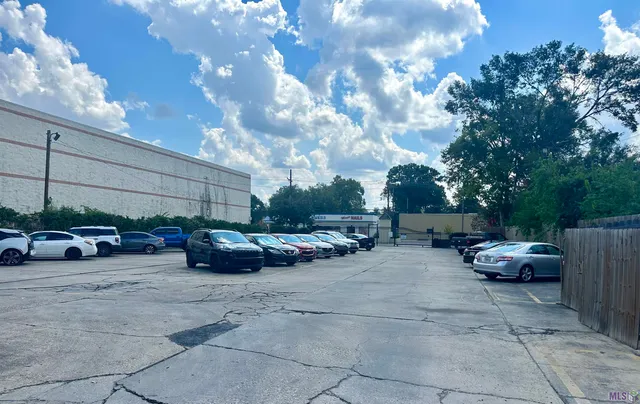 $95,000 | 4735 Government Street, Unit 308, Baton Rouge, LA 70806