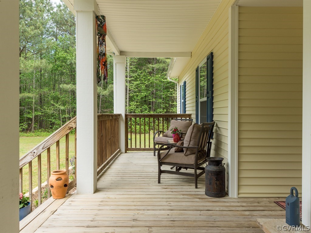 8422 Holdsworth Road Disputanta, VA 23842 - Photo 5 of 28 Gallery Image 5