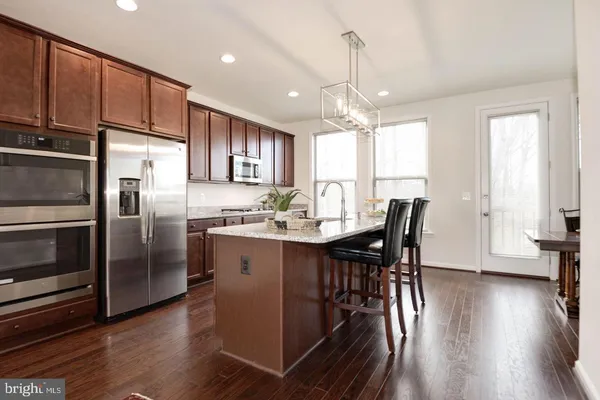 $3,700 | 42482 Dogwood Glen Square, Sterling, VA 20166