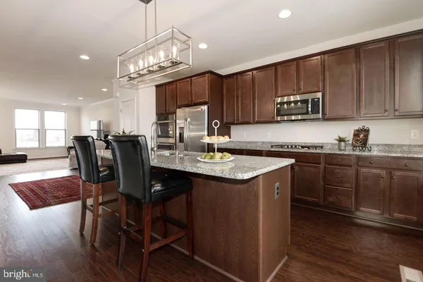 $3,700 | 42482 Dogwood Glen Square, Sterling, VA 20166