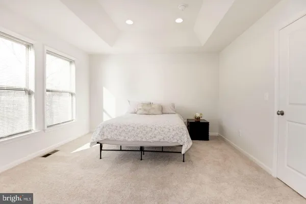 $3,700 | 42482 Dogwood Glen Square, Sterling, VA 20166