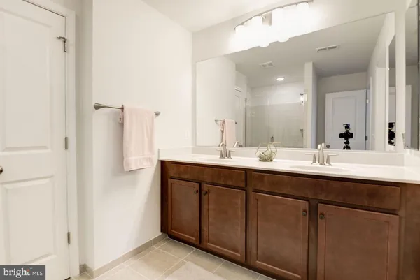 $3,700 | 42482 Dogwood Glen Square, Sterling, VA 20166