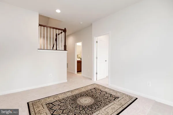 $3,700 | 42482 Dogwood Glen Square, Sterling, VA 20166