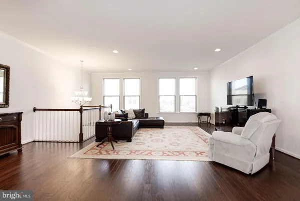 $3,700 | 42482 Dogwood Glen Square, Sterling, VA 20166