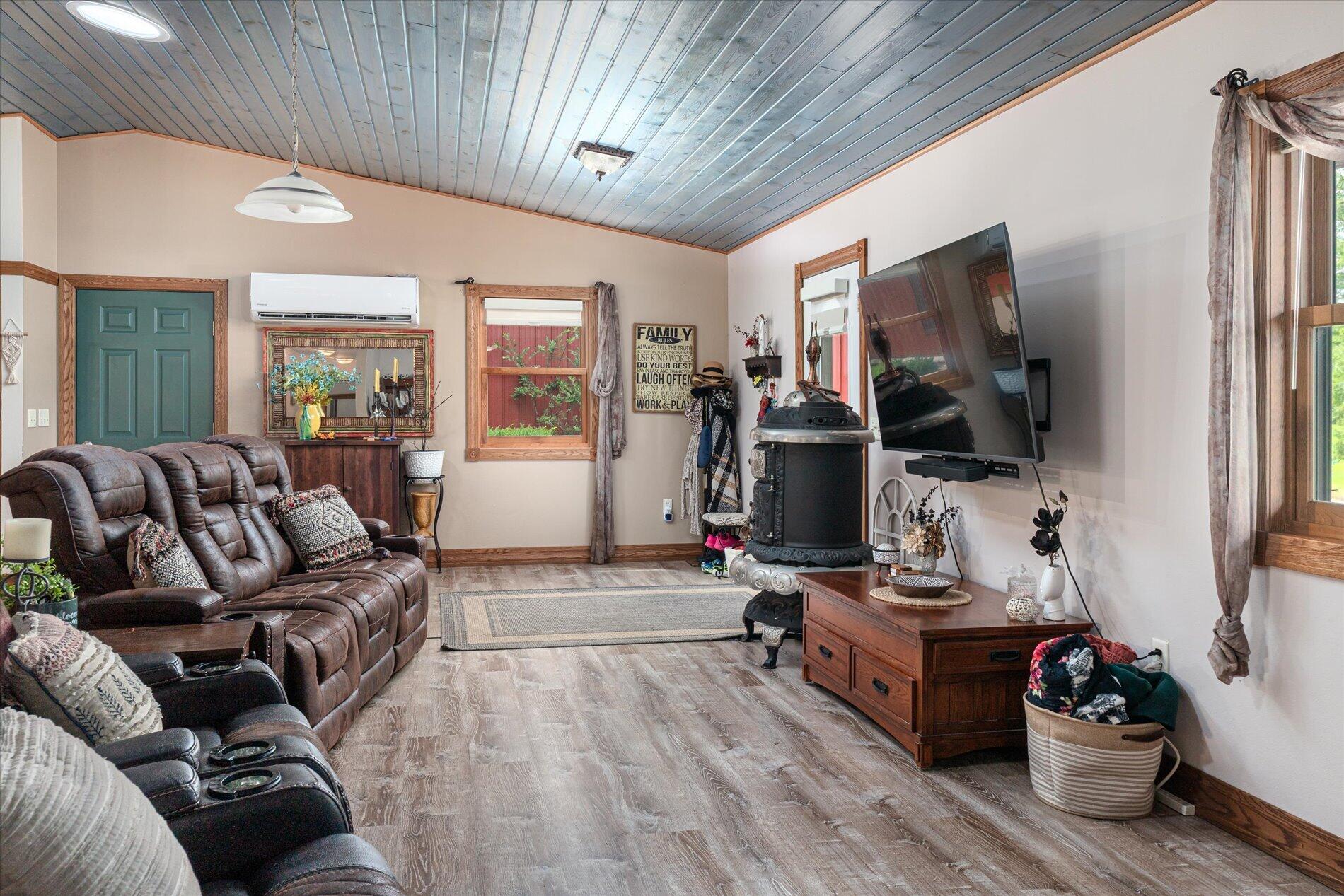E7817 County Rd Y Viroqua, WI 54665 - Photo 9 of 48 Open Concept LIving Room