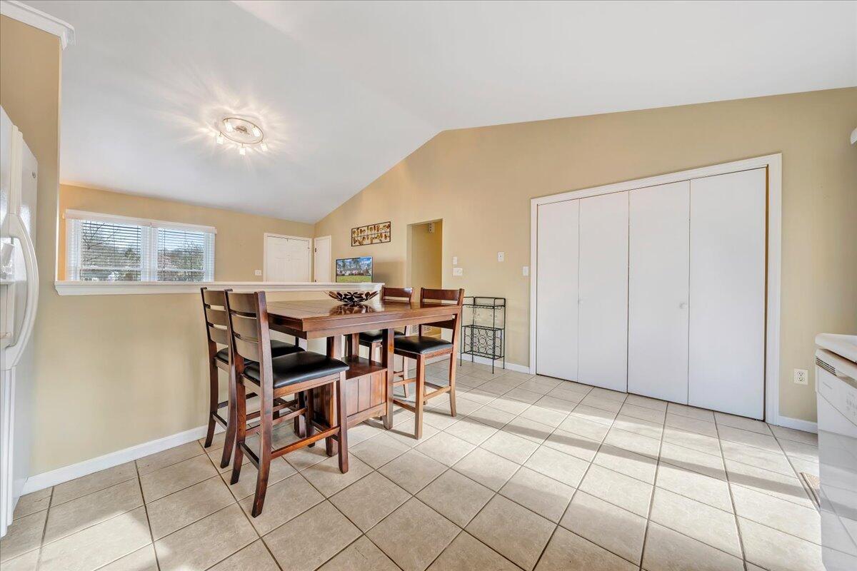 4055 Crawford Road Roanoke, VA 24018 - Photo 6 of 14 08-MIB02056