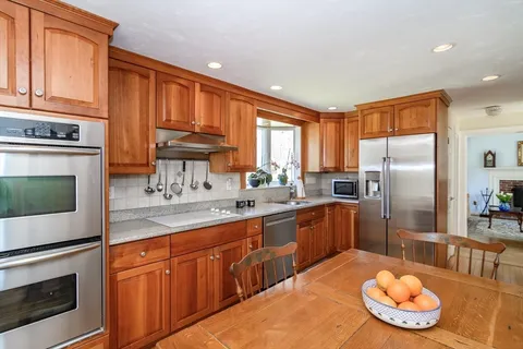 $1,189,000 | 7 Woodleigh Road, Natick, MA 01760