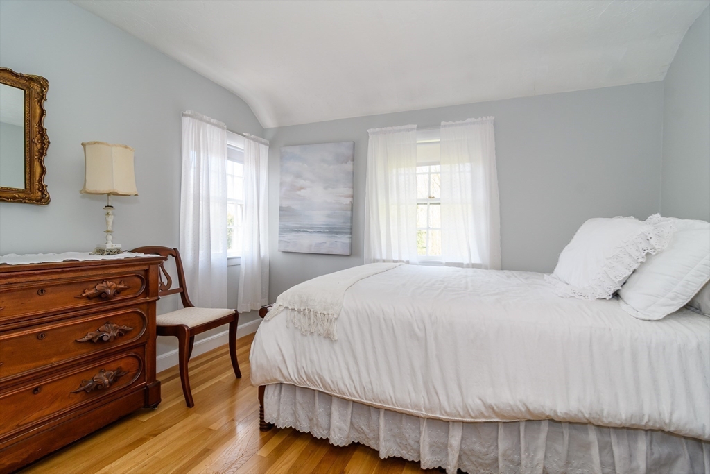 7 Woodleigh Road Natick, MA 01760 - Photo 21 of 32